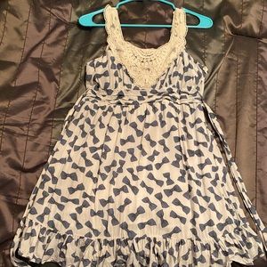 XXI brand bowtie dress